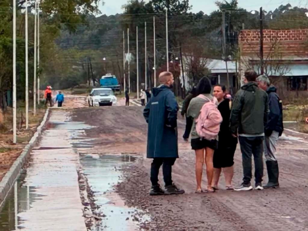 Temporal en Corrientes: lluvias y vientos causaron cortes de luz y daños en varias localidades